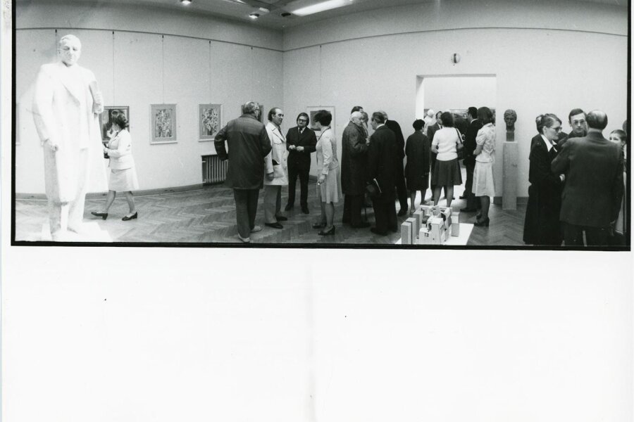 zleva – zády stojí – L. Vdrymčuk 			V. Drápal, J. Valucký, M. Nováková